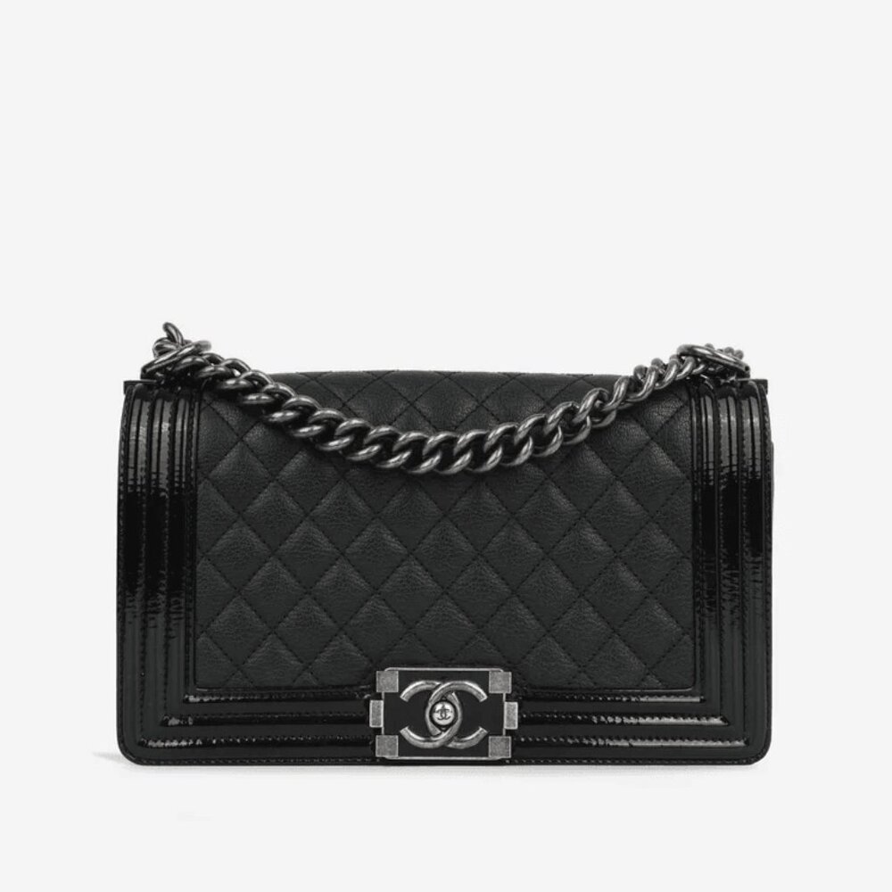 💎 CHANEL💎 Boy Bag - Old Medium Black Lambskin